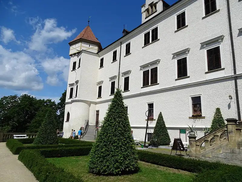 konopiste1